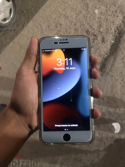 آبل - آيفون 7 بلس