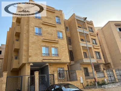 فيلا للايجار سكني او اداري التجمع الخامس الاندلس عائلي بالقرب من هايد بارك ومحور محمد نجيب  اول سكن  تشطيب الترا سوبر لوكس