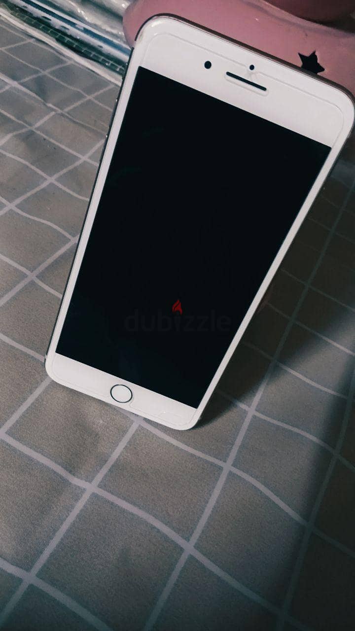 Apple - iPhone 8 Plus 3