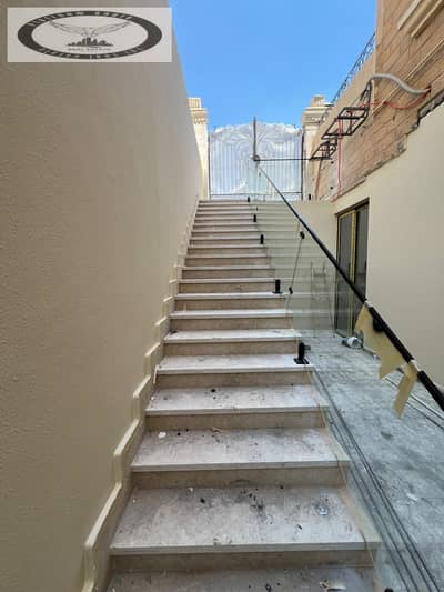 Studio for sale in New Cairo, Prime Location on Mustafa Kamel Axis, Public Security Villas  Near all services, malls, and transportation Ultra-super-