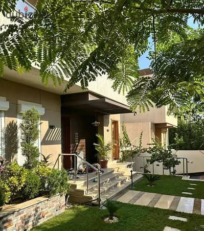 Cheapest Large Ready to move Villa Next to Palm Hills