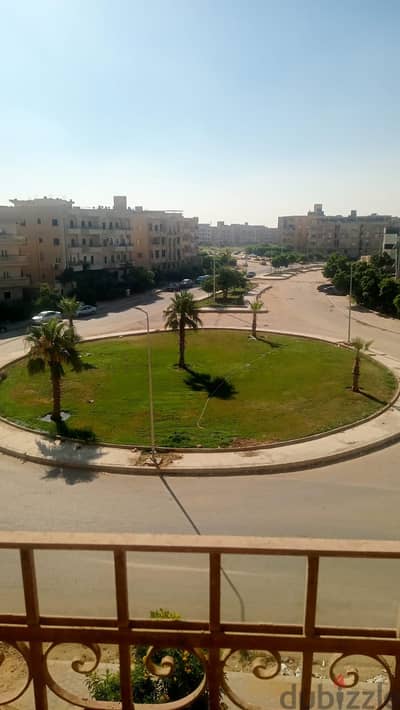 شقه للبيع