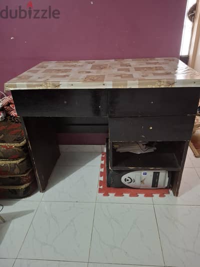 ٣ مكاتب للبيع
