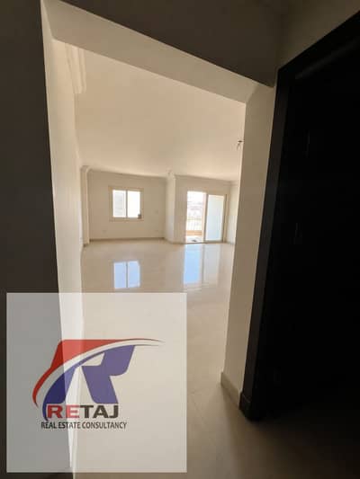 Apartment in the heart of Fifth Settlement, in Jade Compound, brand new for rent, 165 square meters, ultra-super-lux finishing, for 25,000 EGP per mon