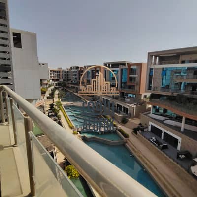 دوبلكس للبيع كمباوند لاميرادا التجمع الخامس فيو جاردن وبحيرات مع جراش خاص بسعر لقطة