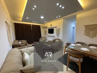 شقه 3 غرف للايجار مفروش فرش فندقي في مدينتي B6 - بجوار الخدمات