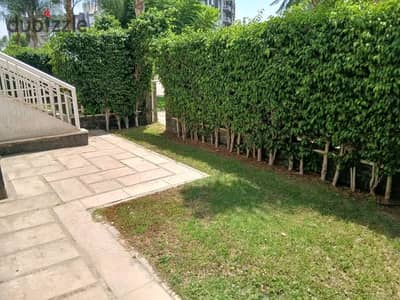 للايجار في مدينتي قانون جديد  شقه ارضي بجاردن في b12  أفضل للوكيشن في مدينتي ع الخدمات مباشره وبيت الجمله  بمساحه 70 متر + 35 متر جاردن  تشطيب شركه مميز  جاهزه للسكن الفوري  بسعر للقطه  الشقه المفتاح موجود للمعاينات