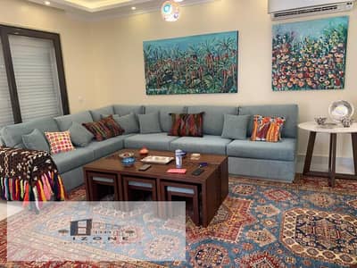 تاون هاوس مفروش بالكامل  للايجار فى ميفيــــدا MIVIDA NEW CAIRO