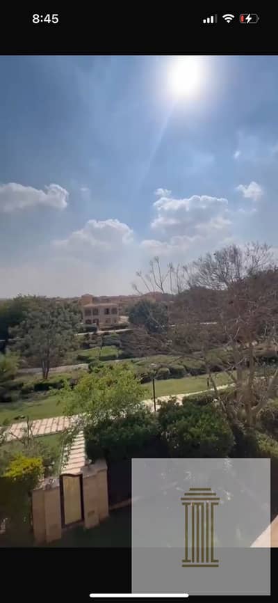 Own a villa for sale with luxurious finishing in my city, close to the Grand Mosque and the central park.