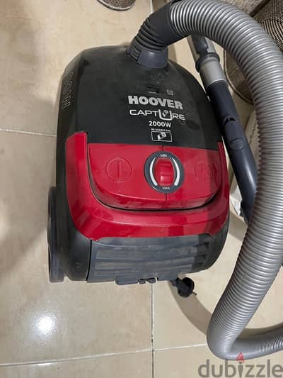 مكنسة هوفر 2000 w حالة ممتازة استعمال خفيف