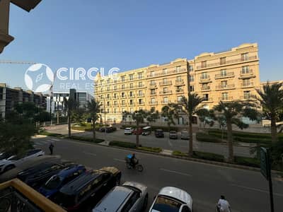 شقة مفروشة بالكامل 145 متر للإيجار في هايد بارك Hyde Park CVA التجمع الخامس 2 غرف بالقرب من الـ AUC