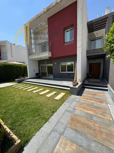 فيلا  للايجار في مدينتي نموذج i الترا سوبر لوكس بالمطبخ والتكيفات
