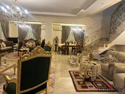 دوبلكس فاخر للبيع في التوسعات الشمالية – خلف مول العرب