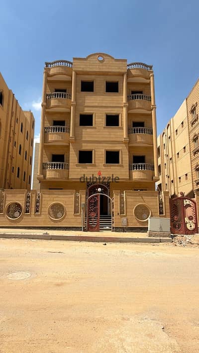 Apartment in the distinguished neighborhood area 5 half finishing with meter
