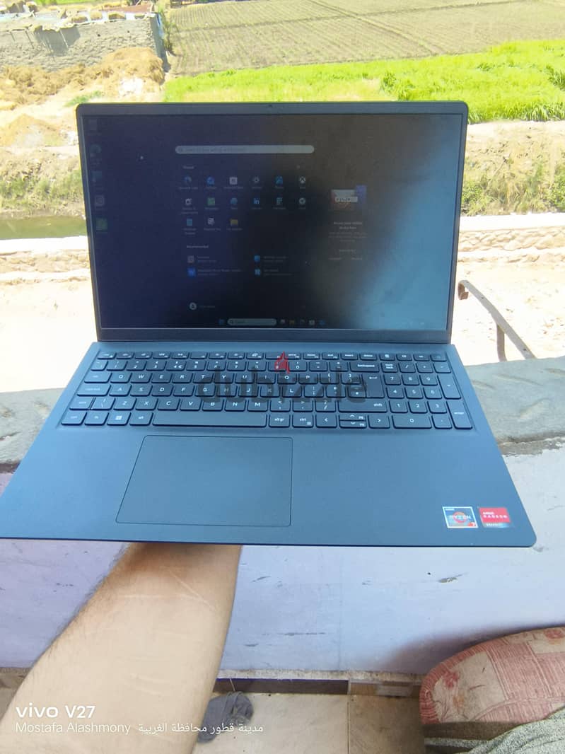 Dell vostor 3515 1
