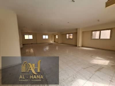 دور اول هندسى 180 متر للايجار بالمنطقه الصناعيه الالف مصنع التجمع الخامس.