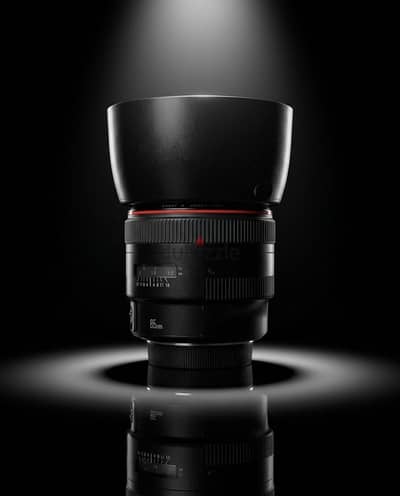  للبيع عدسة Canon 85mm f/1.2L II 