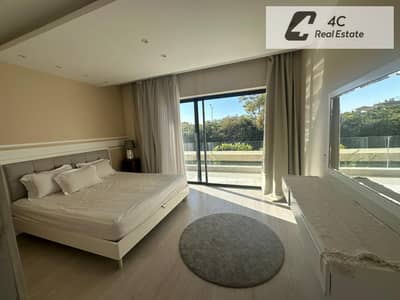 For sale at a price lower than the company price: a fully furnished apartment in Lake View Residence - open view landscape - ready for viewingg