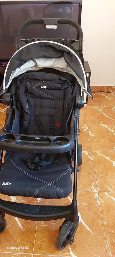 عربه أطفال جوي بحاله ممتازه