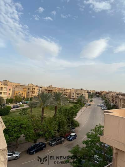 روف كامل للبيع في فيلات البنفسج ٨ -التجمع الاول - القاهرة الجديدة - جاردن فيو