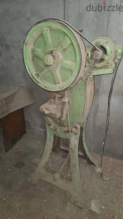 مكبس كهرباء