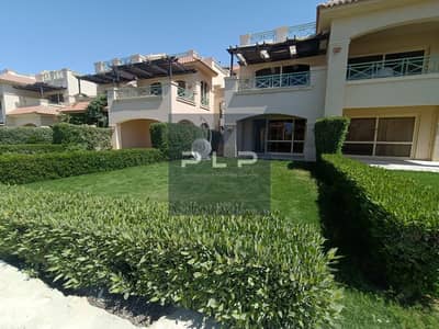 اقل سعر شاليه أرضي مفروش بالكامل ومكيف وبفيو مباشر على حمام السباحة للبيع في لا فيستا باي الساحل الشمالي La Vista Bay North Coast