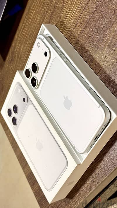 IPhone 17Pro Max Battery 100% Physical SIM مدفوع الضريبه
