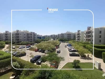 Luxury Fully Furnished Apartment for Rent in The Address Sheikh Zayed panoramic view of garden