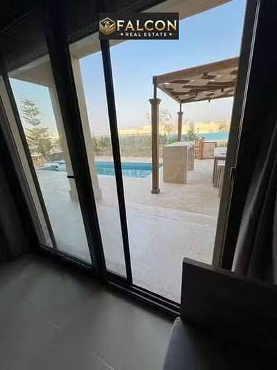 شاليه للبيع (استلام فورى) بتشطيب سوبر لوكس فيو مميز على اللاجون فى لوكيشن مميز بالعلمين الجديده بالقرب من هاسيندا باى ومراسى و لافيستا كاسكادا