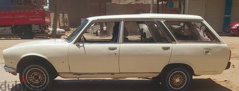 بيجو 504 إستيشن 1982