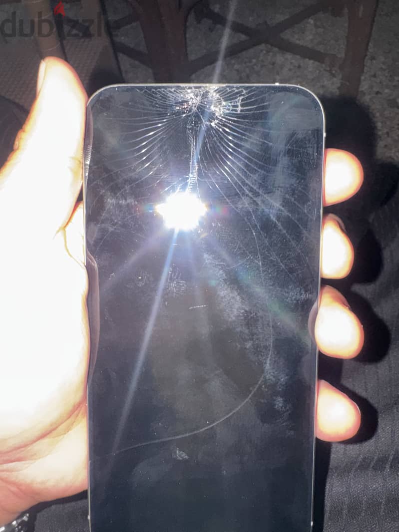 Apple - iPhone 15 Pro Max 3