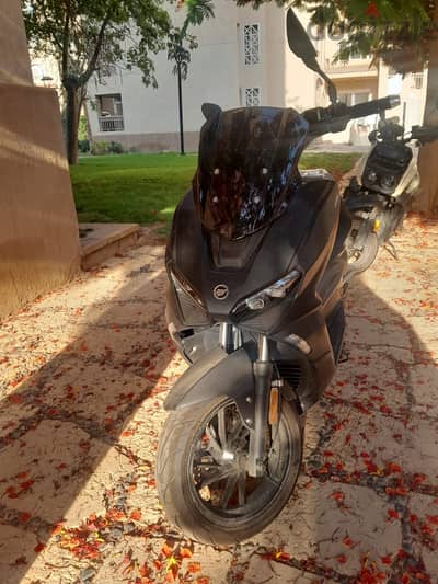 Keeway    Vieste 300