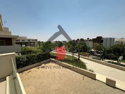 Finished Rtm Duplex 355 sqm with ac's and private entrance in Soleya