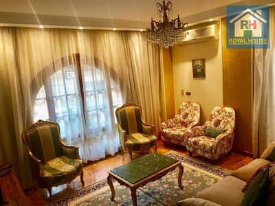 شقه 190م للتمليك شارع  من عبد علي الرازق- بجانب مدرسة النزهه للغات متفرع من شارع عمار بن ياسر الحجاز مصر الجديده