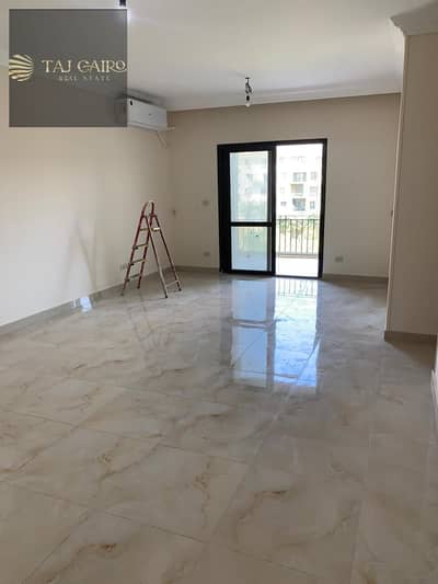 Apartment for rent in Dar Misr Al Andalus, garden view and gate Apartment for rent in Dar Misr Al Andalus, garden view and gate