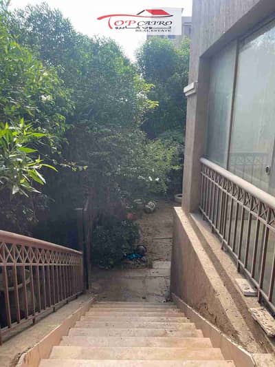 For sale, an apartment in Madinaty model 600 on the ground with a garden in B3