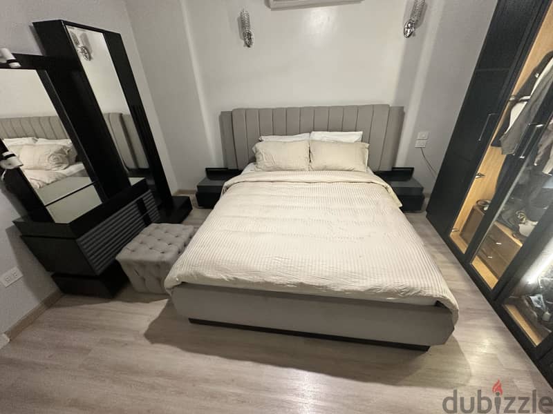 Bedroom (master) 3