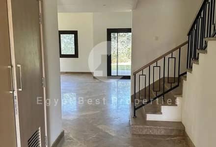 ريسيل توين فيلا 320م متشطب بالتكييفات موقع مميز للبيع في اب تاون كايرو اعمار