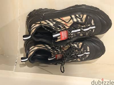 Burberry shoes