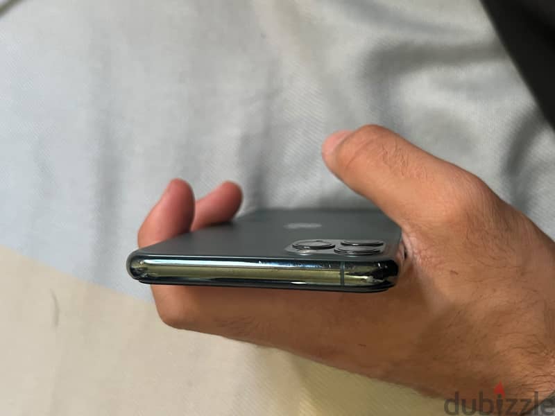 Apple - iPhone 11 Pro Max 2