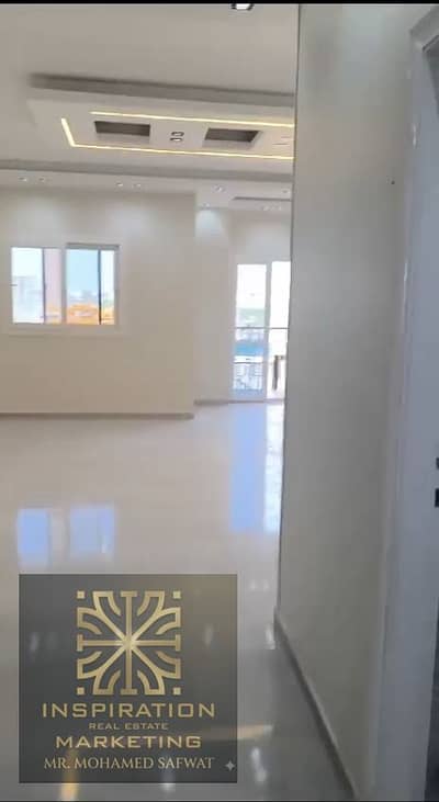 شقة لقطة للإيجار (سكني أو إداري) باللوتس الجديدة - على شارع النوادي مباشرة - أول سكن