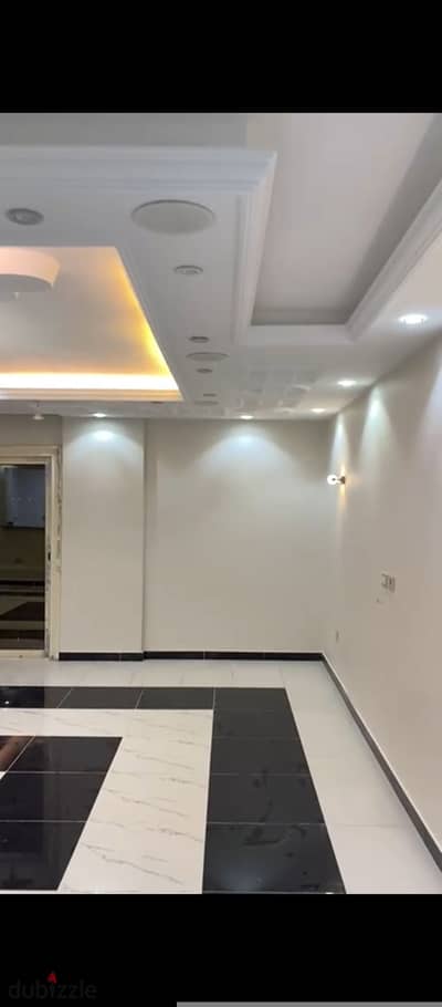Apartment for rent vacant in Al-Zuhur Life Compound 2