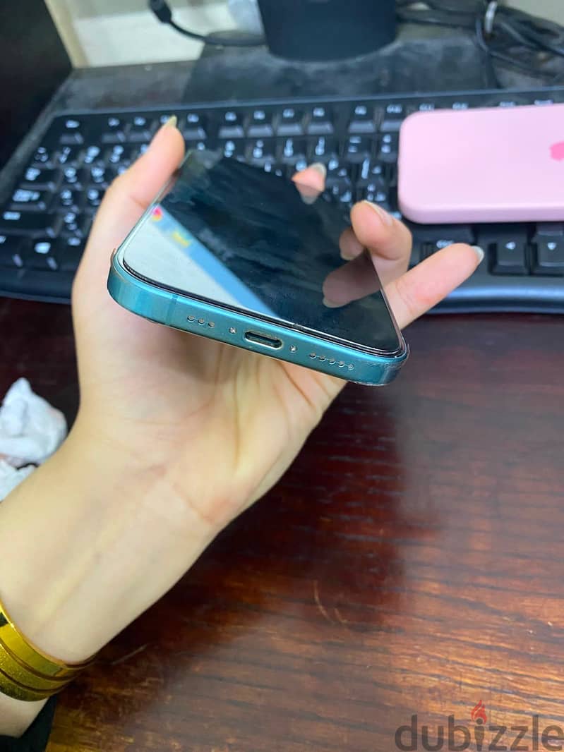 iPhone 16 2
