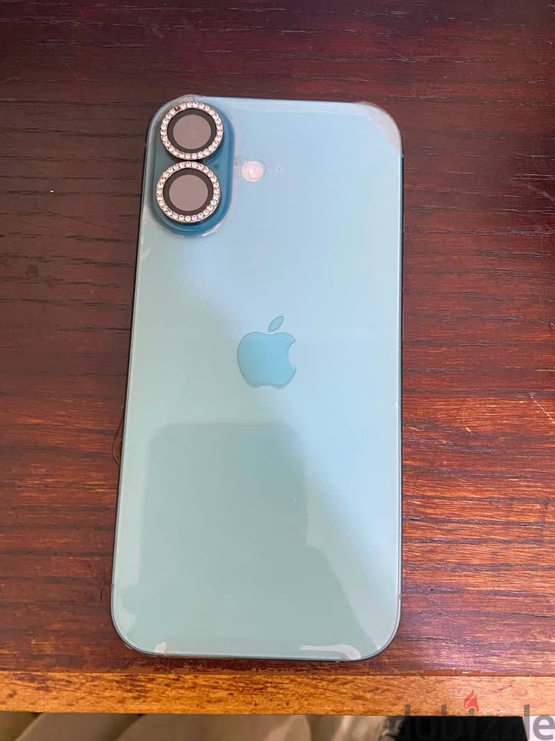 iPhone 16 3