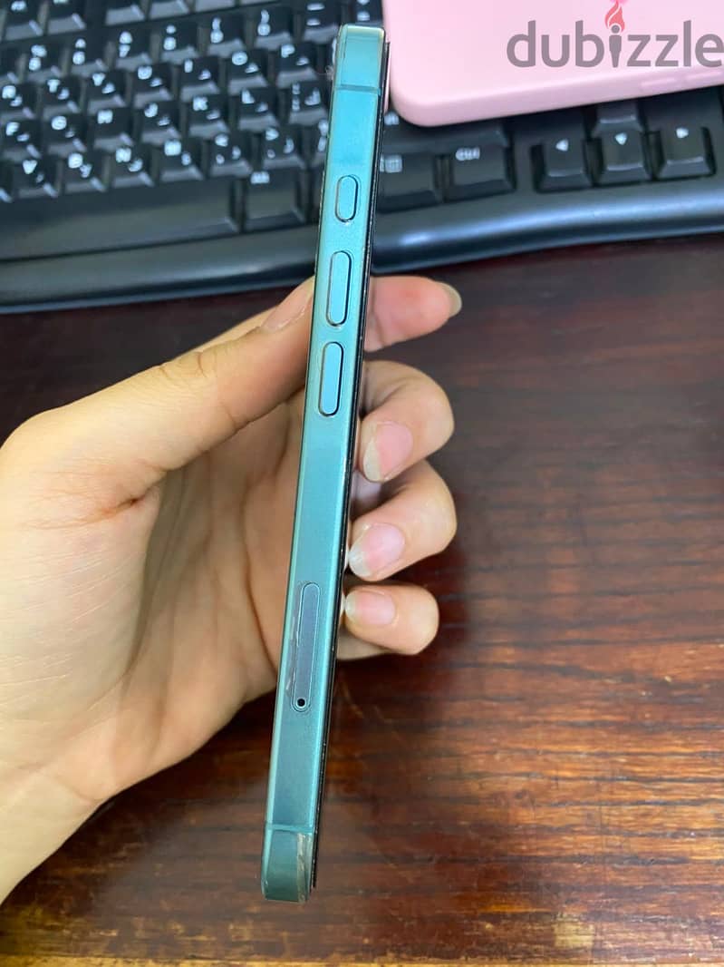 iPhone 16 5