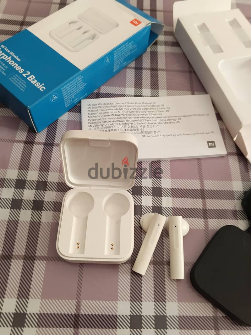 mi true wireless earbuds 1