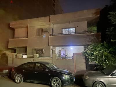 بيت للبيع في حدائق  فروان بجوار بنك مصر