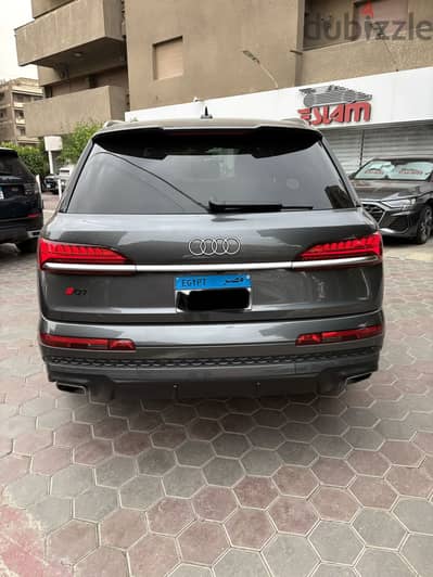 Audi Q7 S line 2025