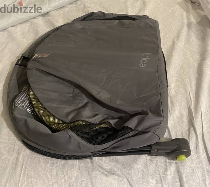 Travel cot 2