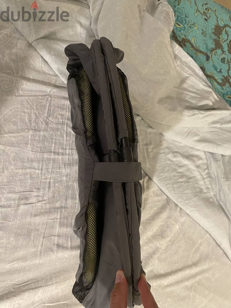 Travel cot 4